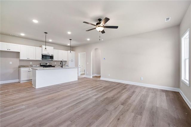 105 Winston Way, Carrollton, GA 30117