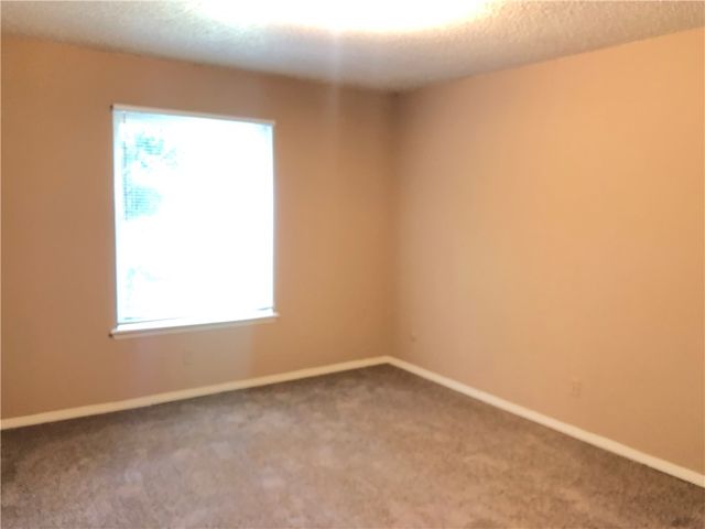 605 N Betty Jo Drive 2, Fayetteville, AR 72701