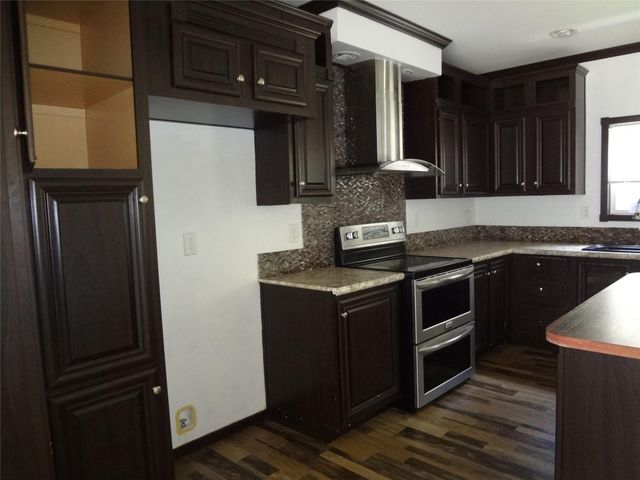 18176 Breezy Drive, Montgomery, TX 77316