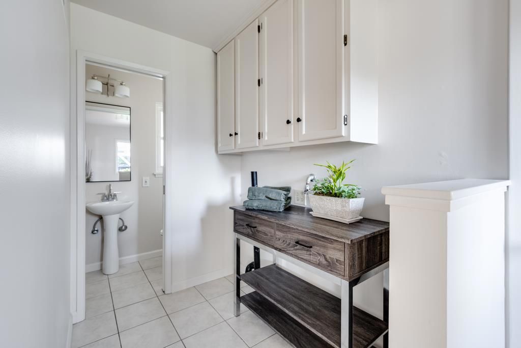 Image 25 of property listing at 11891 Brookglen Drive, Saratoga, CA 95070