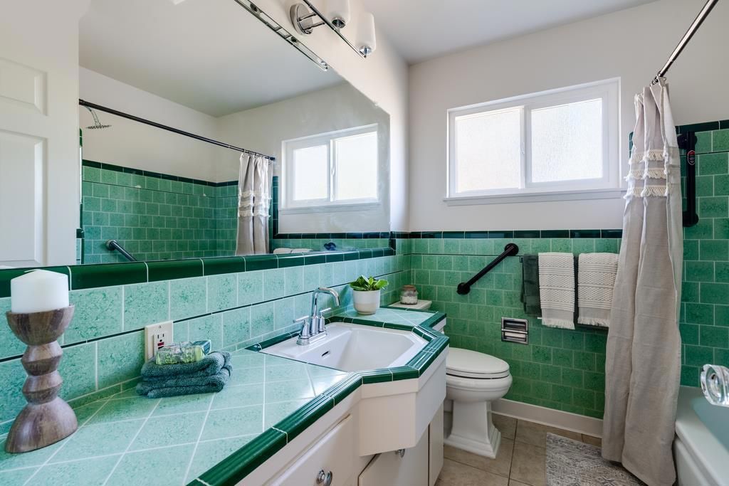 Image 34 of property listing at 11891 Brookglen Drive, Saratoga, CA 95070