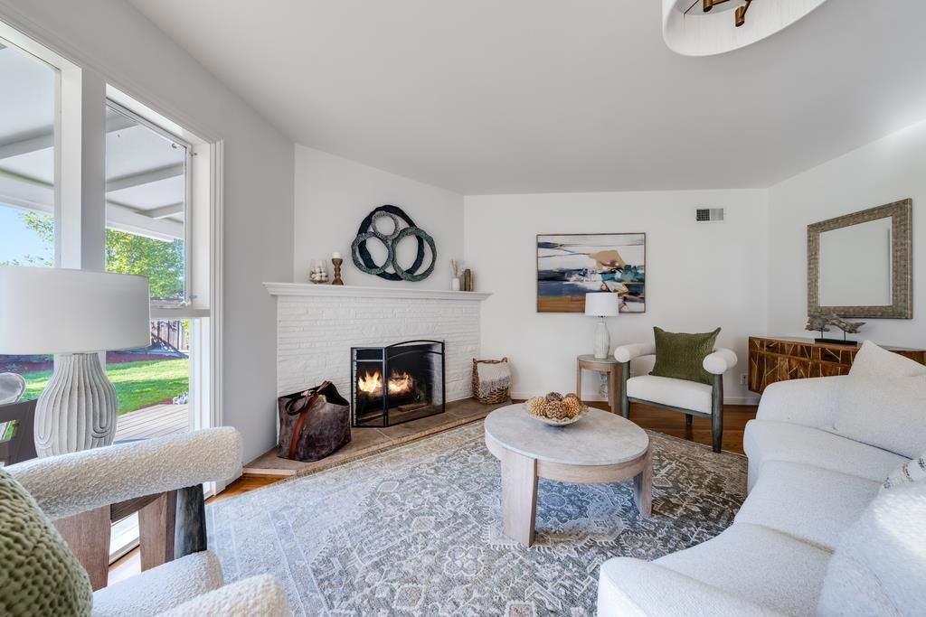 Image 9 of property listing at 11891 Brookglen Drive, Saratoga, CA 95070