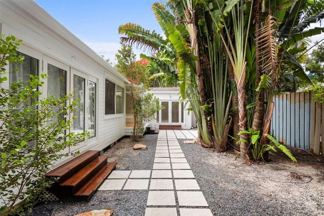 3945 Loquat Avenue, Miami, FL 33133