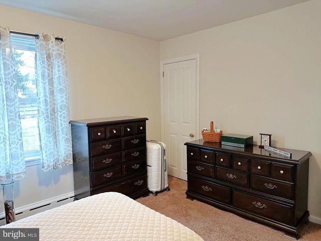 1062 JEFFERSON ST, Red Hill, PA 18076