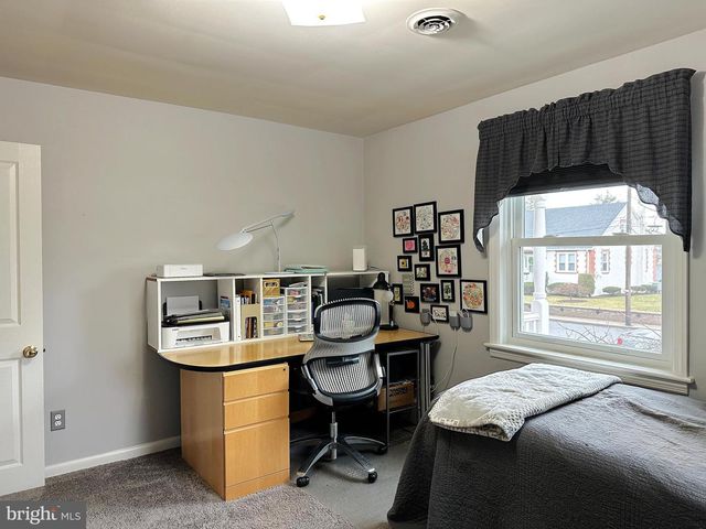 1062 JEFFERSON ST, Red Hill, PA 18076