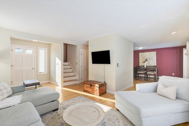 19 Jennifer Drive, Concord, NH 03301