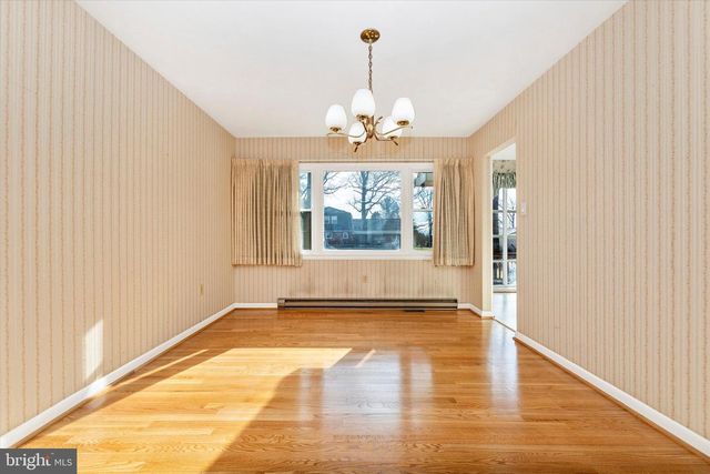 913 PUTMAN RD, Sykesville, MD 21784