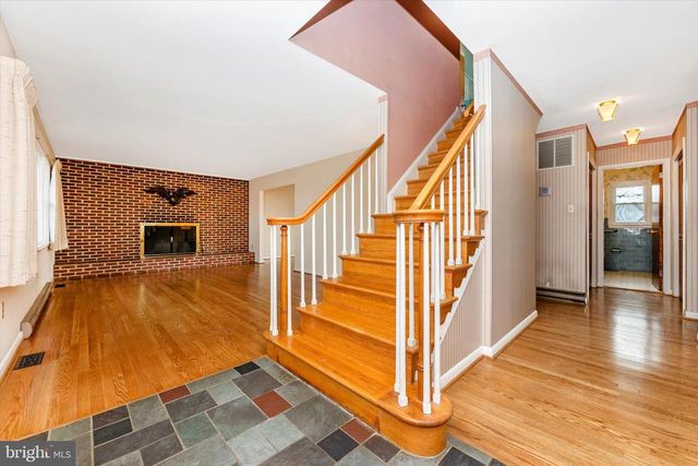 913 PUTMAN RD, Sykesville, MD 21784