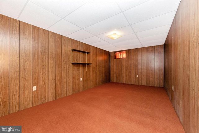 913 PUTMAN RD, Sykesville, MD 21784