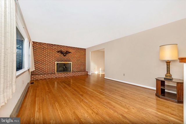 913 PUTMAN RD, Sykesville, MD 21784