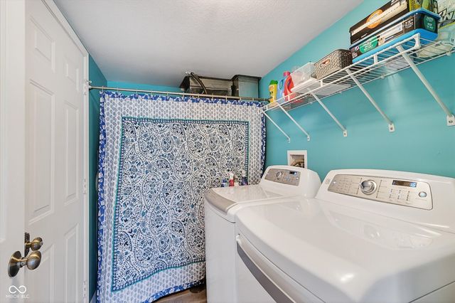 6647 Rushing River, Noblesville, IN 46062