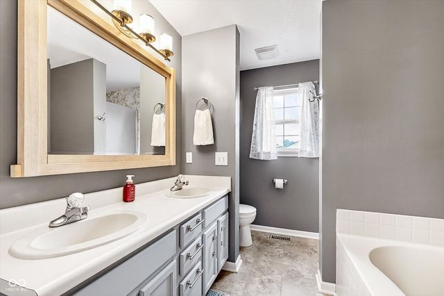 6647 Rushing River, Noblesville, IN 46062