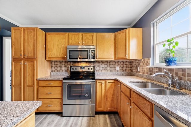 6647 Rushing River, Noblesville, IN 46062
