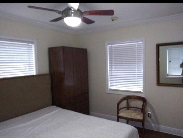 808 S 12th Street, Fort Pierce, FL 34950