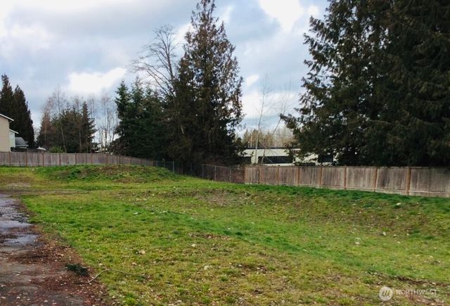 2101 CENTER RD, Everett, WA 98204