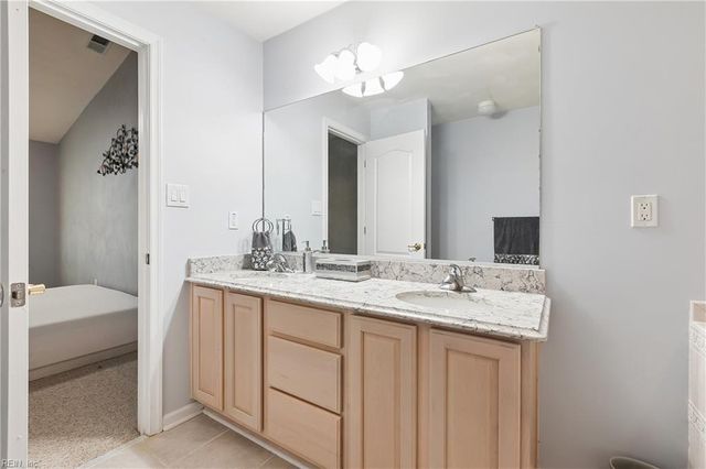 324 Hillside TER, Newport News, VA 23602