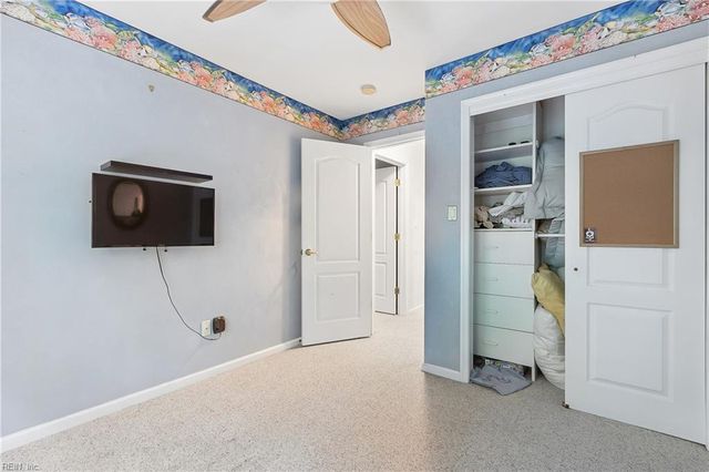 324 Hillside TER, Newport News, VA 23602