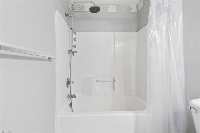 324 Hillside TER, Newport News, VA 23602
