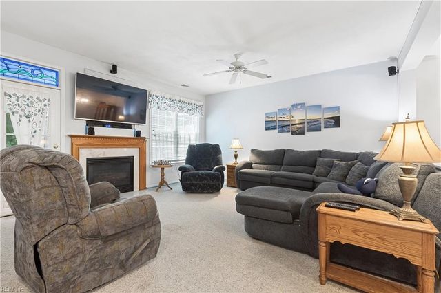 324 Hillside TER, Newport News, VA 23602