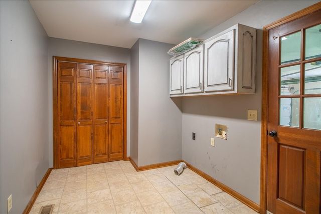 11 Ashley Ct, Lawrenceburg, TN 38464