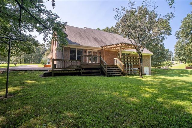 11 Ashley Ct, Lawrenceburg, TN 38464