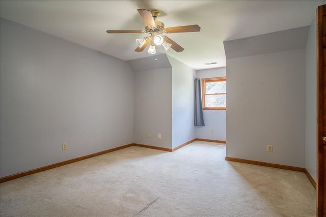 11 Ashley Ct, Lawrenceburg, TN 38464