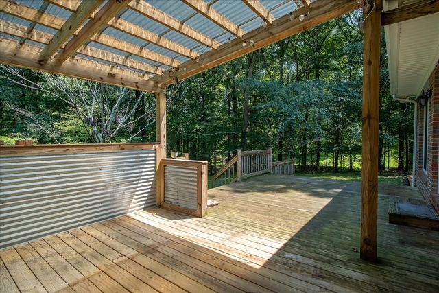 11 Ashley Ct, Lawrenceburg, TN 38464