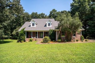 11 Ashley Ct, Lawrenceburg, TN 38464