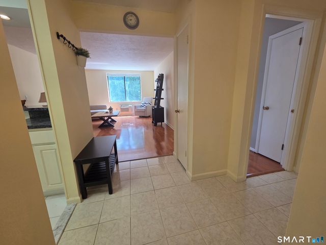 1525 East Putnam Avenue 201, Greenwich, CT 06870