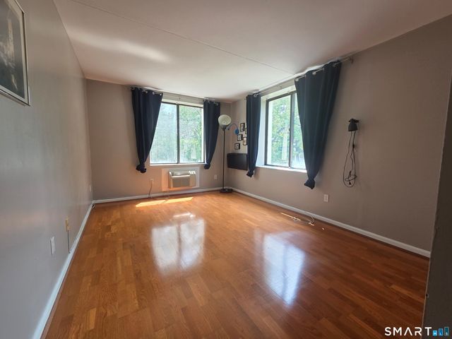 1525 East Putnam Avenue 201, Greenwich, CT 06870