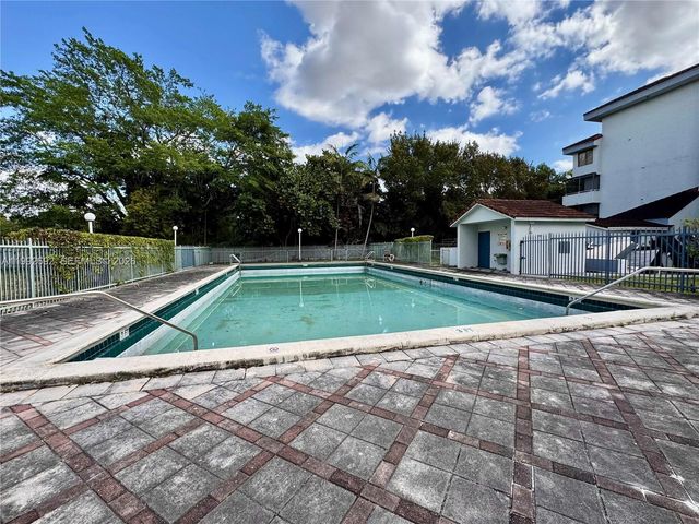 8335 SW 152nd Ave B-408, Miami, FL 33193