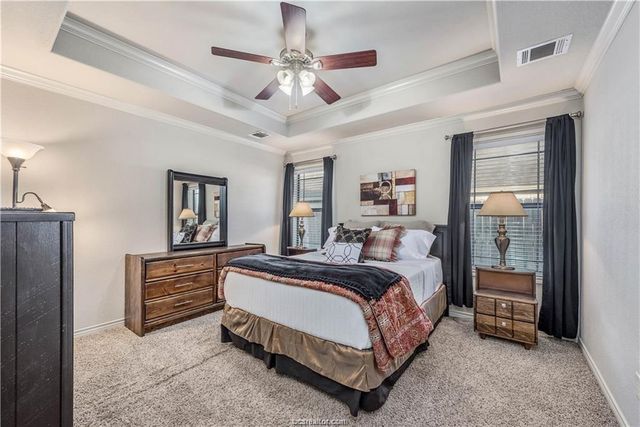 3800 Dove Hollow Lane, College Station, TX 77845