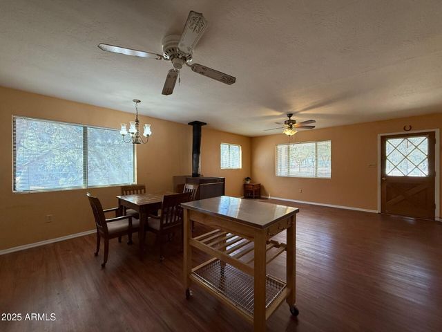 2143 COTTONTAIL Road, Overgaard, AZ 85933