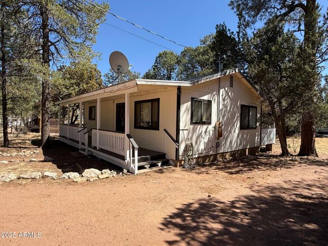 2143 COTTONTAIL Road, Overgaard, AZ 85933