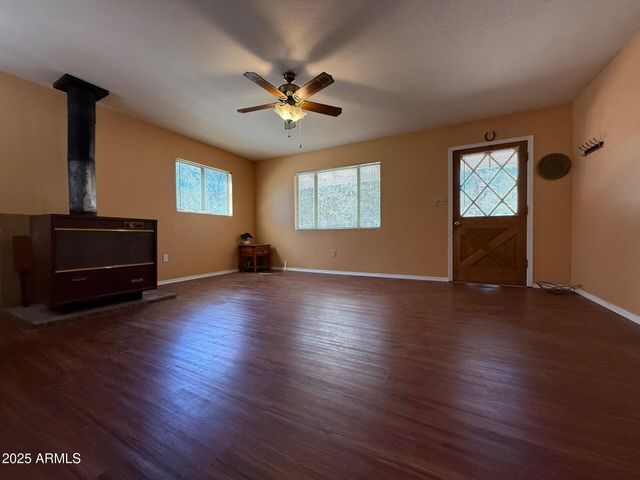 2143 COTTONTAIL Road, Overgaard, AZ 85933