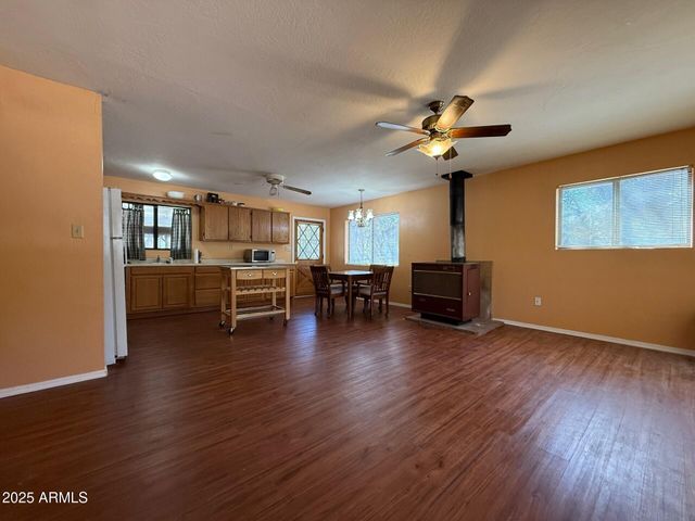 2143 COTTONTAIL Road, Overgaard, AZ 85933