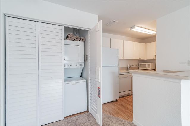 9632 LAKE CHASE ISLAND WAY 9632, Tampa, FL 33626