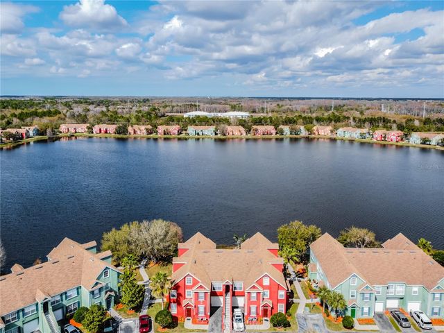 9632 LAKE CHASE ISLAND WAY 9632, Tampa, FL 33626
