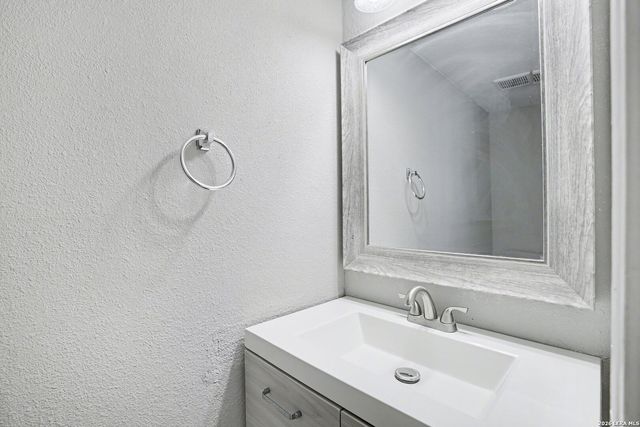 11331 Yuba, San Antonio, TX 78245