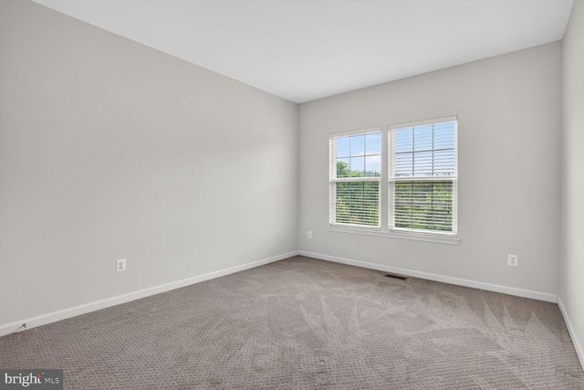 2621 EASTBOURNE DR, Woodbridge, VA 22191