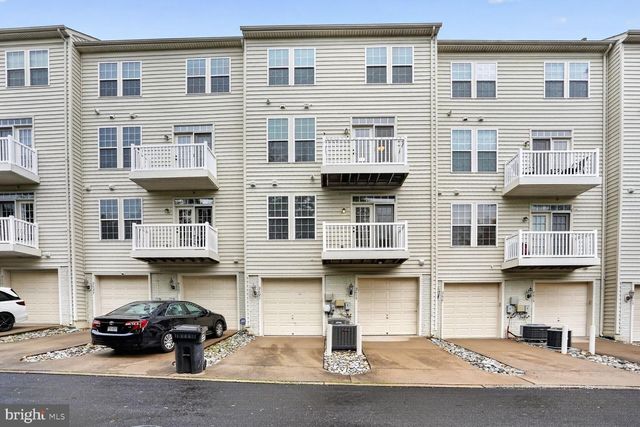 2621 EASTBOURNE DR, Woodbridge, VA 22191