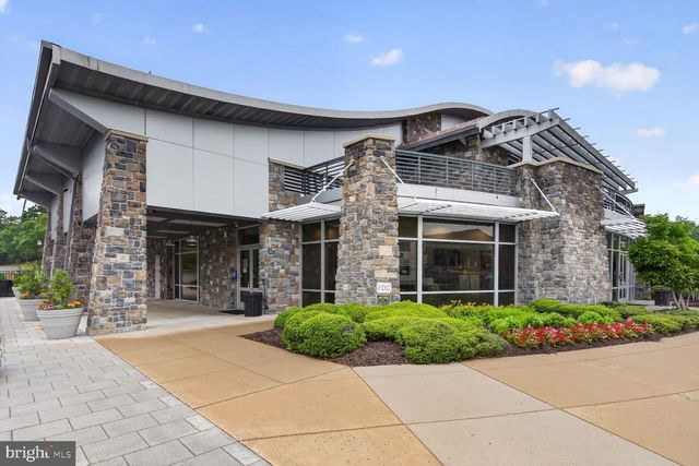 2621 EASTBOURNE DR, Woodbridge, VA 22191