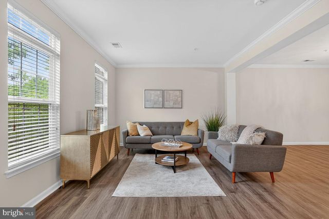 2621 EASTBOURNE DR, Woodbridge, VA 22191