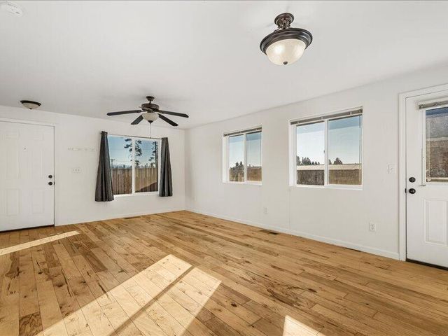 52459 Medill Court, La Pine, OR 97739