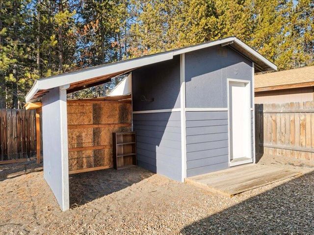 52459 Medill Court, La Pine, OR 97739