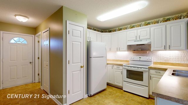 1324 Carpathian Way, Vienna Twp, MI 48420