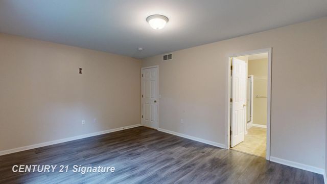 1324 Carpathian Way, Vienna Twp, MI 48420