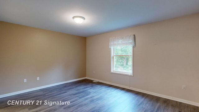 1324 Carpathian Way, Vienna Twp, MI 48420