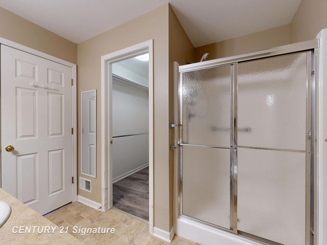 1324 Carpathian Way, Vienna Twp, MI 48420