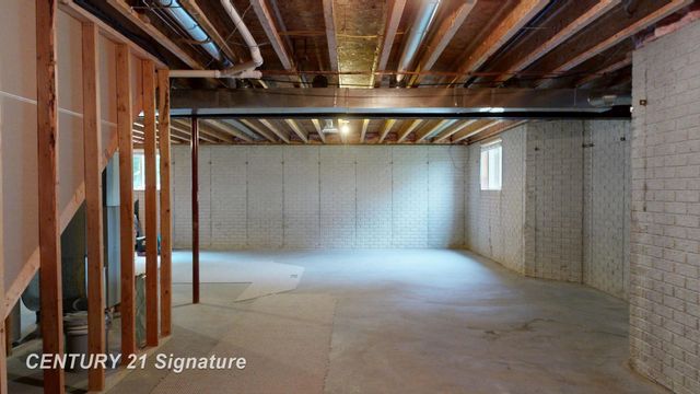 1324 Carpathian Way, Vienna Twp, MI 48420